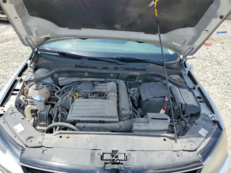 62039696 :رقم المزاد ، 3VW2B7AJ3HM223173 vin ، 2017 Volkswagen Jetta مزاد بيع