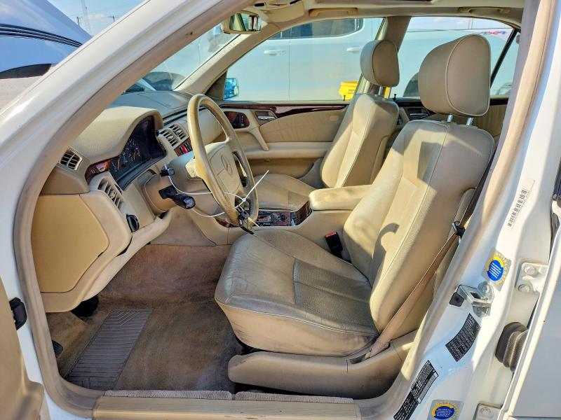 60191396 :رقم المزاد ، WDBJF65H0XA878292 vin ، 1999 Mercedes-benz E مزاد بيع
