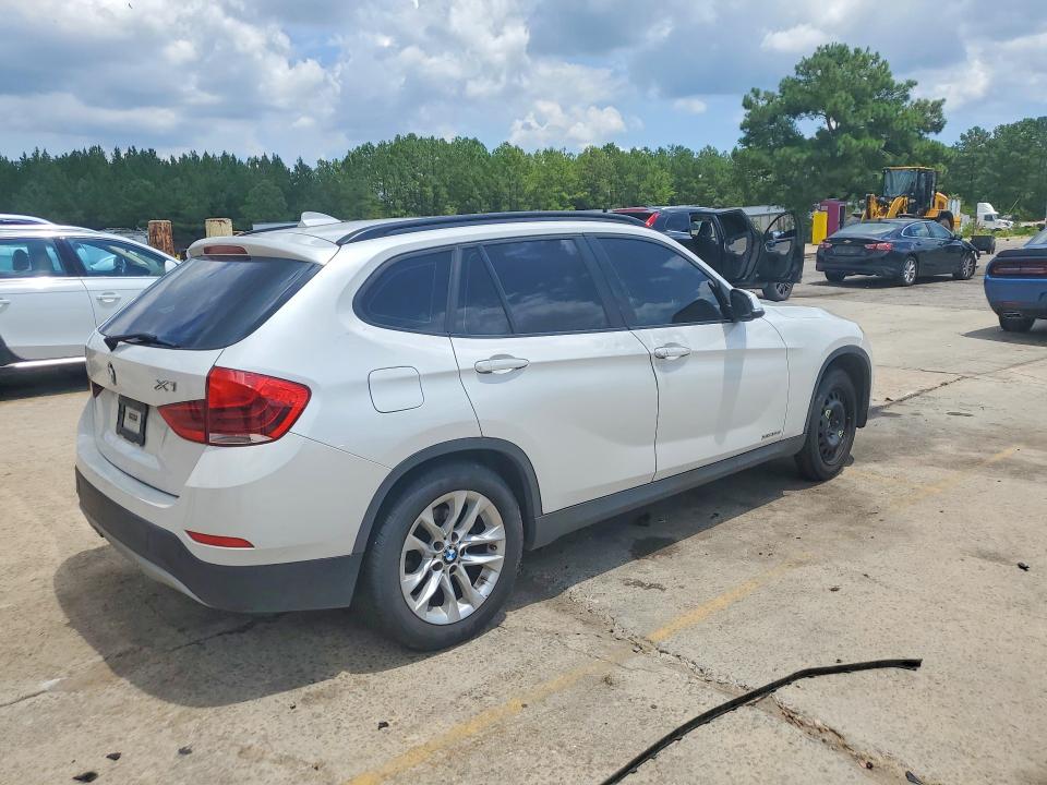 60315956 :رقم المزاد ، WBAVL1C52FVY40199 vin ، 2015 Bmw X1 مزاد بيع