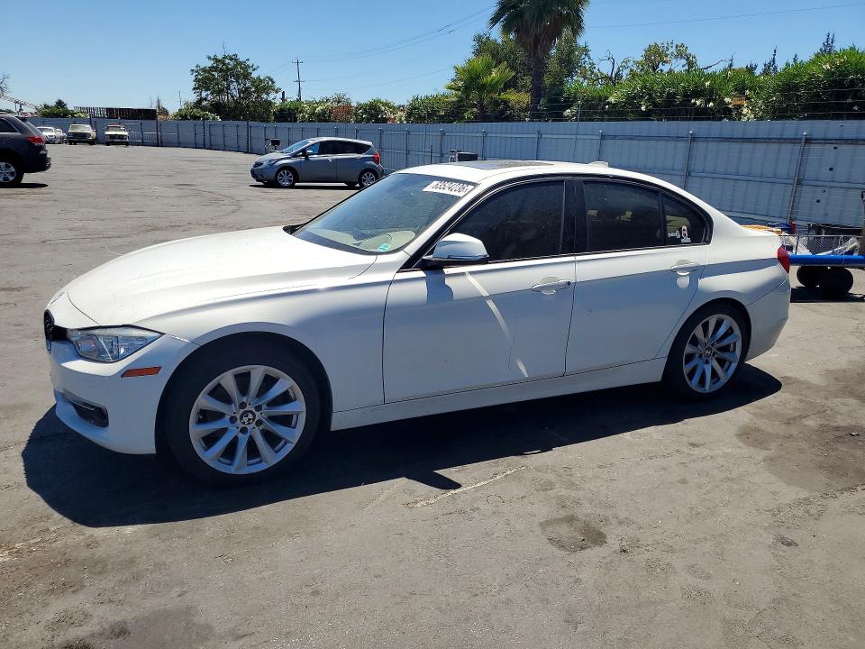2012 Bmw 328 მანქანა იყიდება აუქციონზე, vin: WBA3A5C54CF342080, აუქციონის ნომერი: 63524236