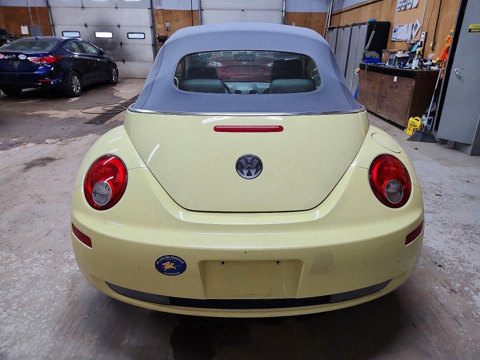 2006 Volkswagen New Beetle მანქანა იყიდება აუქციონზე, vin: 3VWRF31Y96M315426, აუქციონის ნომერი: 62610946