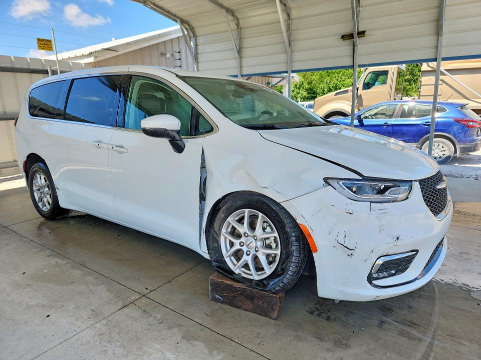 Продажа на аукционе авто 2023 Chrysler Pacifica, vin: 2C4RC1BG3PR597322, номер лота: 57498276