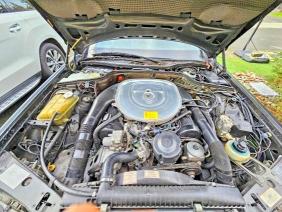 60415126 :رقم المزاد ، WDBCA45D9HA320337 vin ، 1987 Mercedes-benz 560 مزاد بيع