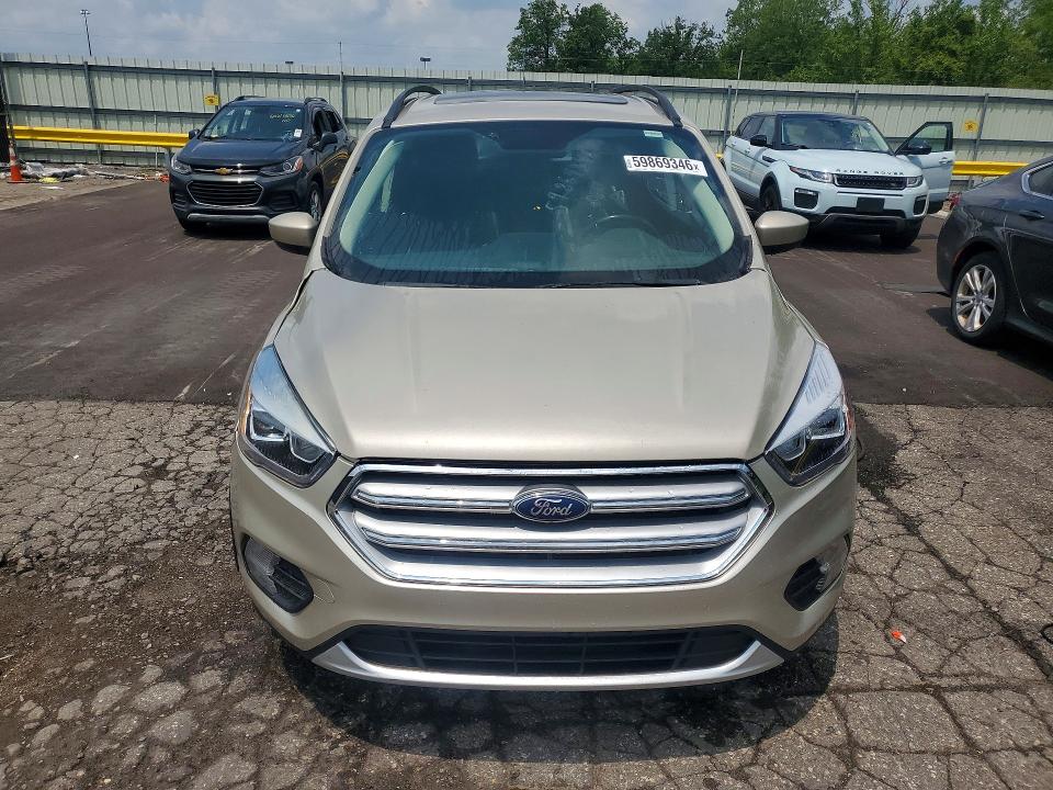 59869346 :رقم المزاد ، 1FMCU9HDXJUD56409 vin ، 2018 Ford Escape مزاد بيع