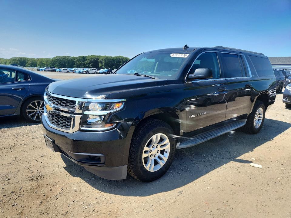 62917976 :رقم المزاد ، 1GNSKJKC7FR118624 vin ، 2015 Chevrolet Suburban مزاد بيع