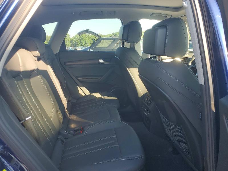 Продаж на аукціоні авто 2021 Audi Q5, vin: WA1CAAFY3M2077043, номер лоту: 60000136