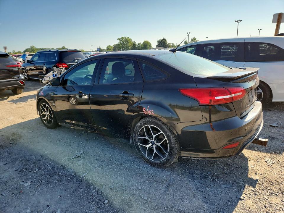 62764556 :رقم المزاد ، 1FADP3F24FL340627 vin ، 2015 Ford Focus مزاد بيع