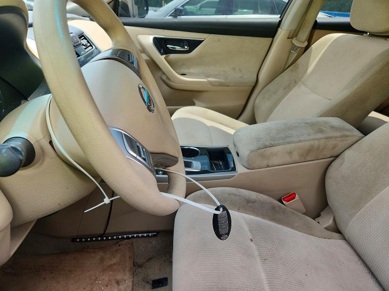 2013 Nissan Altima მანქანა იყიდება აუქციონზე, vin: 1N4AL3AP1DN443085, აუქციონის ნომერი: 60437056