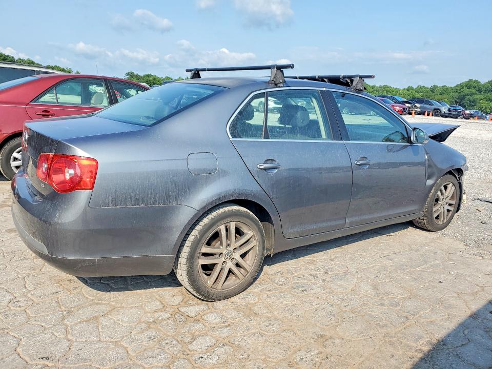 62035896 :رقم المزاد ، 3VWRF71K46M755170 vin ، 2006 Volkswagen Jetta مزاد بيع