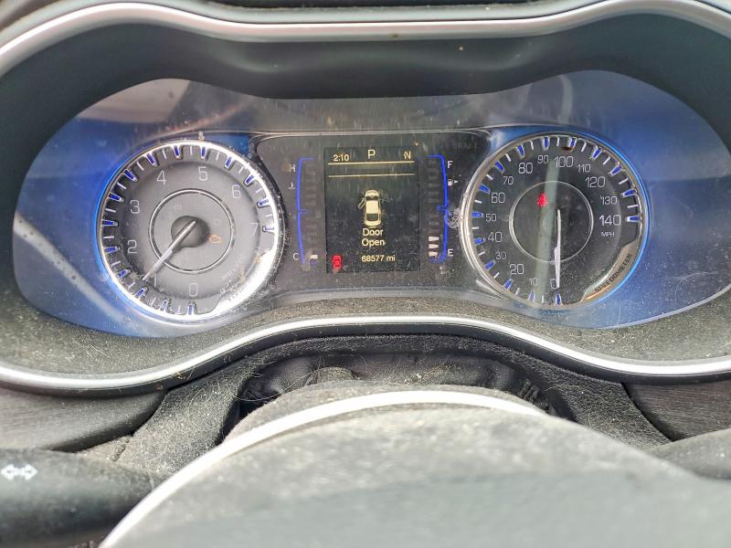 61631286 :رقم المزاد ، 1C3CCCAB7GN156740 vin ، 2016 Chrysler 200 مزاد بيع