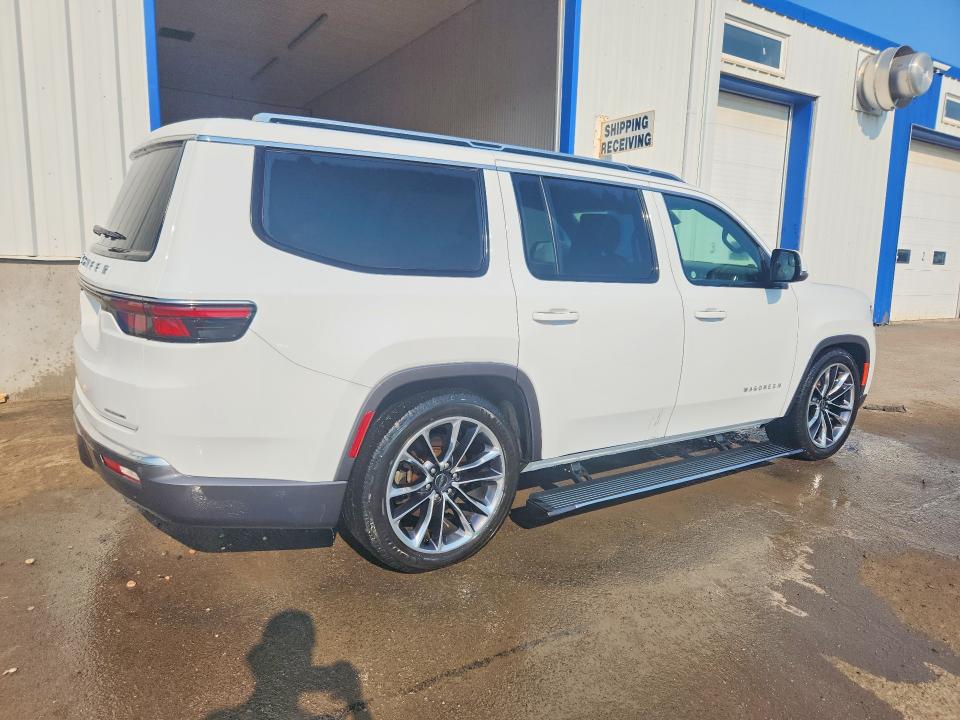 Продажа на аукционе авто 2022 Jeep Wagoneer, vin: 1C4SJVDT4NS159025, номер лота: 56651596