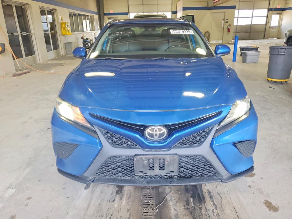 Продажа на аукционе авто 2019 Toyota Camry, vin: 4T1B11HK1KU182364, номер лота: 60079236