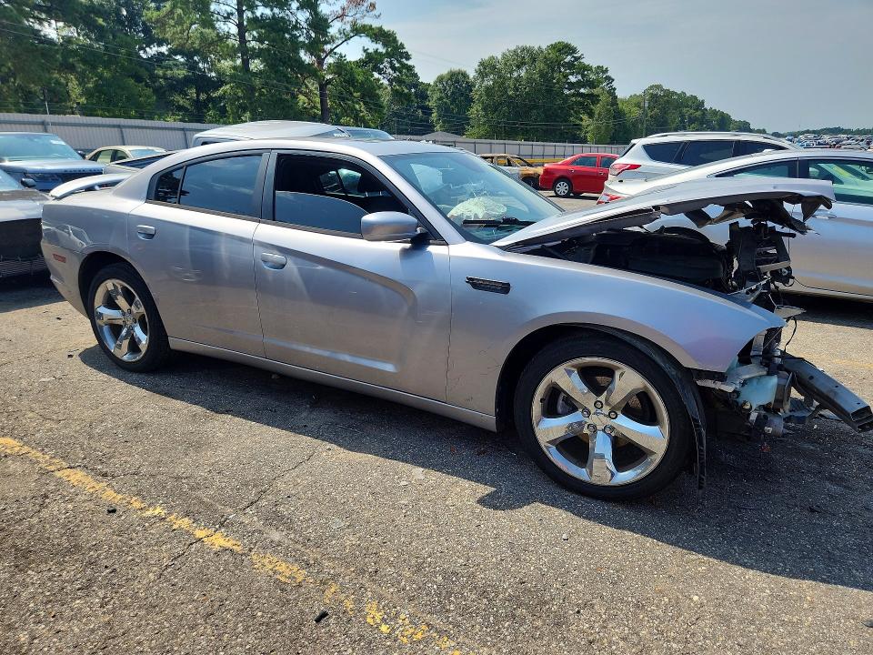 Продажа на аукционе авто 2014 Dodge Charger, vin: 2C3CDXHG0EH333981, номер лота: 62929776