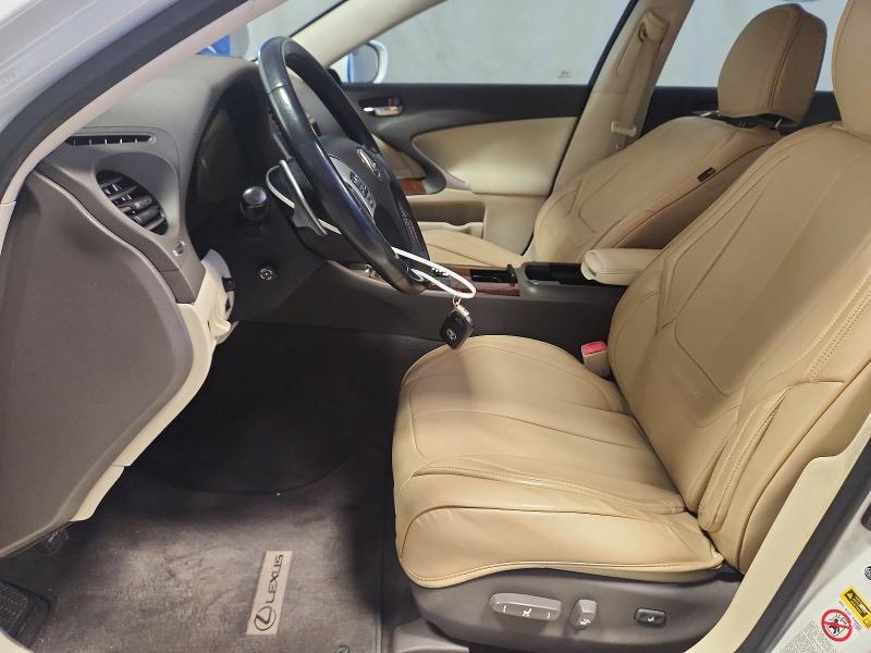 Продажа на аукционе авто 2011 Lexus Is, vin: JTHCF5C23B5049705, номер лота: 60271306