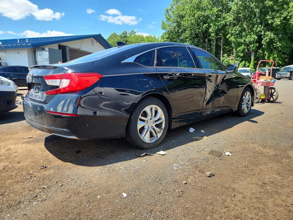 61548676 :رقم المزاد ، 1HGCV1F14KA098226 vin ، 2019 Honda Accord مزاد بيع