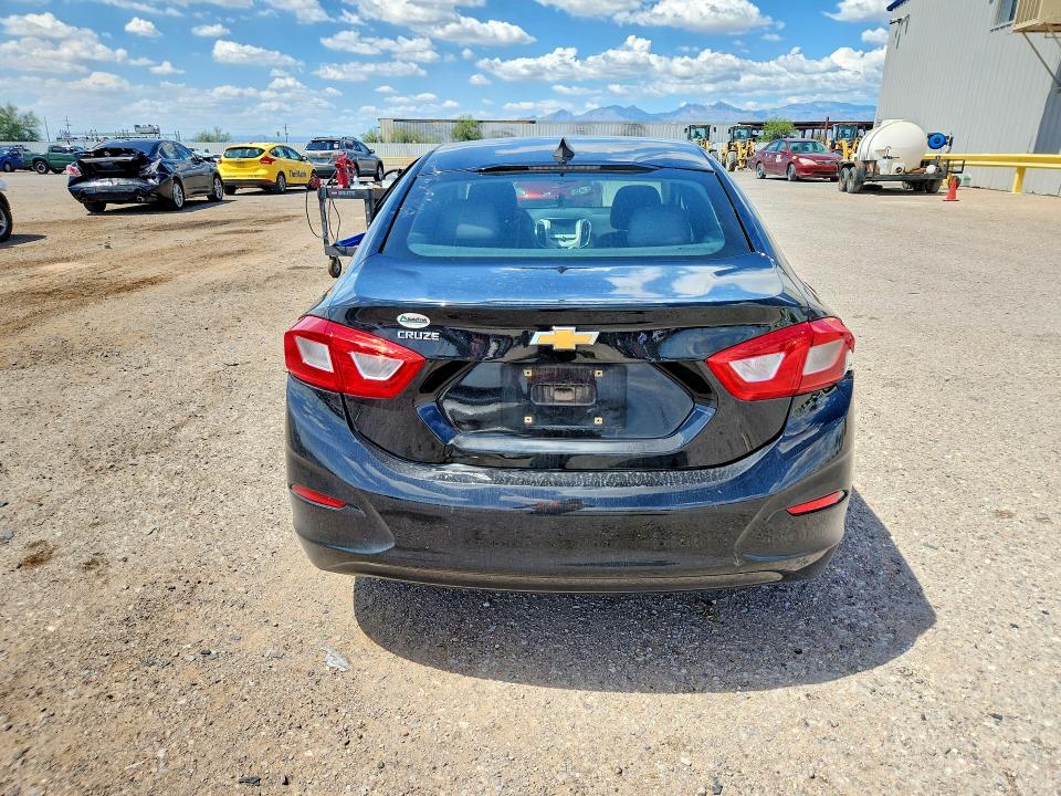 2017 Chevrolet Cruze მანქანა იყიდება აუქციონზე, vin: 1G1BC5SM8H7163763, აუქციონის ნომერი: 61633086