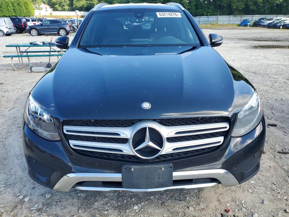 63214876 :رقم المزاد ، WDC0G4KB7HF196636 vin ، 2017 Mercedes-benz Glc مزاد بيع