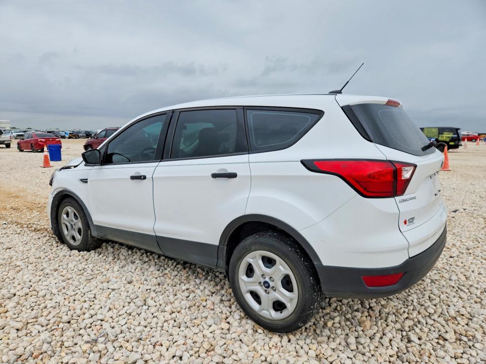 2019 Ford Escape მანქანა იყიდება აუქციონზე, vin: 1FMCU0F78KUB26703, აუქციონის ნომერი: 61197426