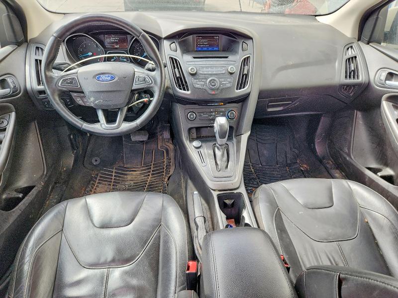 61066746 :رقم المزاد ، 1FADP3K21FL283129 vin ، 2015 Ford Focus مزاد بيع