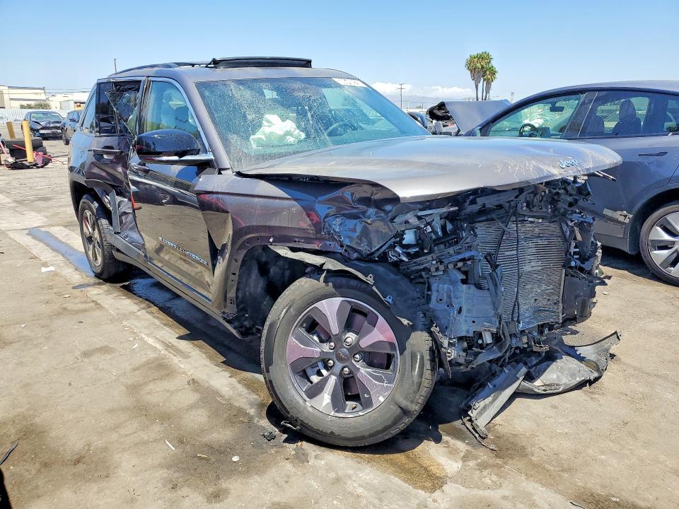 Продаж на аукціоні авто 2025 Jeep Grand Cherokee, vin: 1C4RJYB66S8700615, номер лоту: 60646926