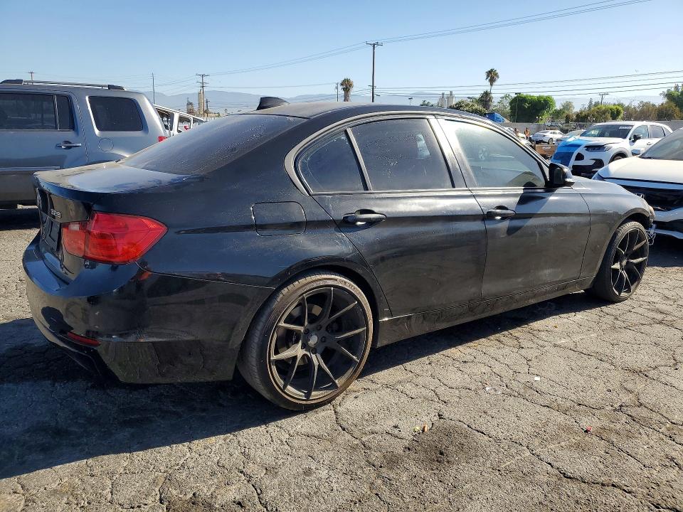 60461676 :رقم المزاد ، WBA3A5C59FF611095 vin ، 2015 Bmw 328 مزاد بيع