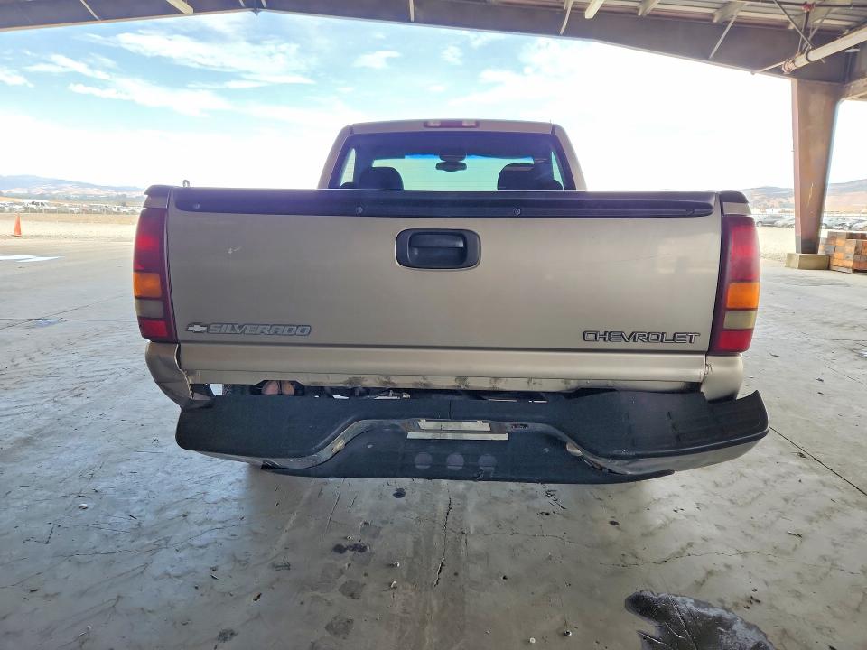 Продажа на аукционе авто 2001 Chevrolet Silverado, vin: 1GCEC14V11Z207728, номер лота: 60884956