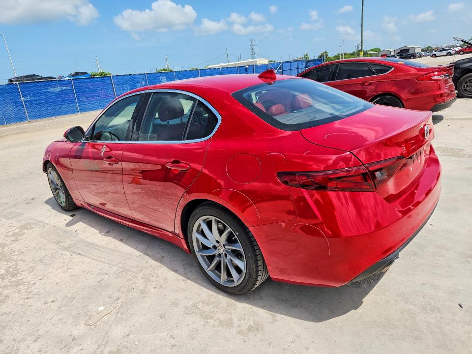 Продажа на аукционе авто 2017 Alfa Romeo Giulia, vin: ZARFAEBN4H7551571, номер лота: 61840056