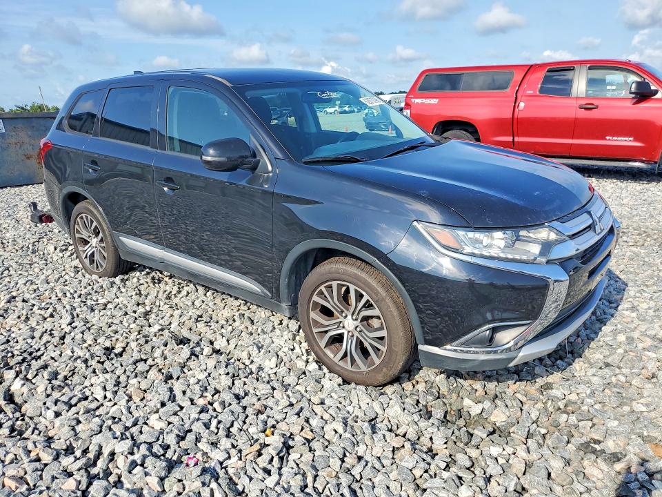 62875796 :رقم المزاد ، JA4AZ3A37HZ045930 vin ، 2017 Mitsubishi Outlander مزاد بيع