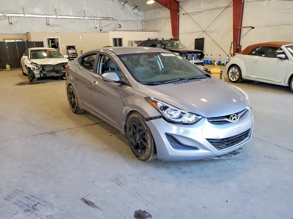 60382226 :رقم المزاد ، 5NPDH4AE0FH647117 vin ، 2015 Hyundai Elantra مزاد بيع