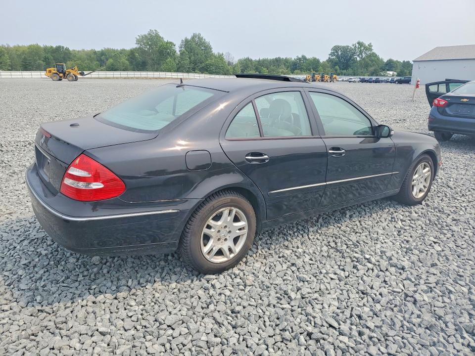 60764346 :رقم المزاد ، WDBUF56J16A817752 vin ، 2006 Mercedes-benz E مزاد بيع