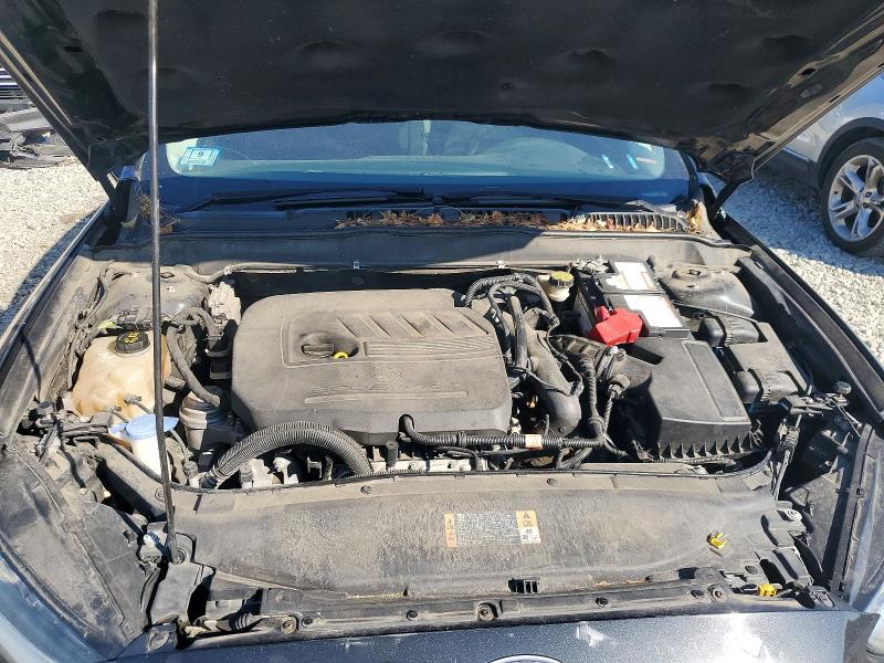 60929146 :رقم المزاد ، 1FA6P0HD2E5400879 vin ، 2014 Ford Fusion مزاد بيع