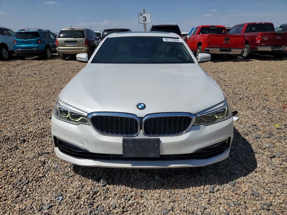 62774356 :رقم المزاد ، WBAJE5C31HG914931 vin ، 2017 Bmw 540 مزاد بيع