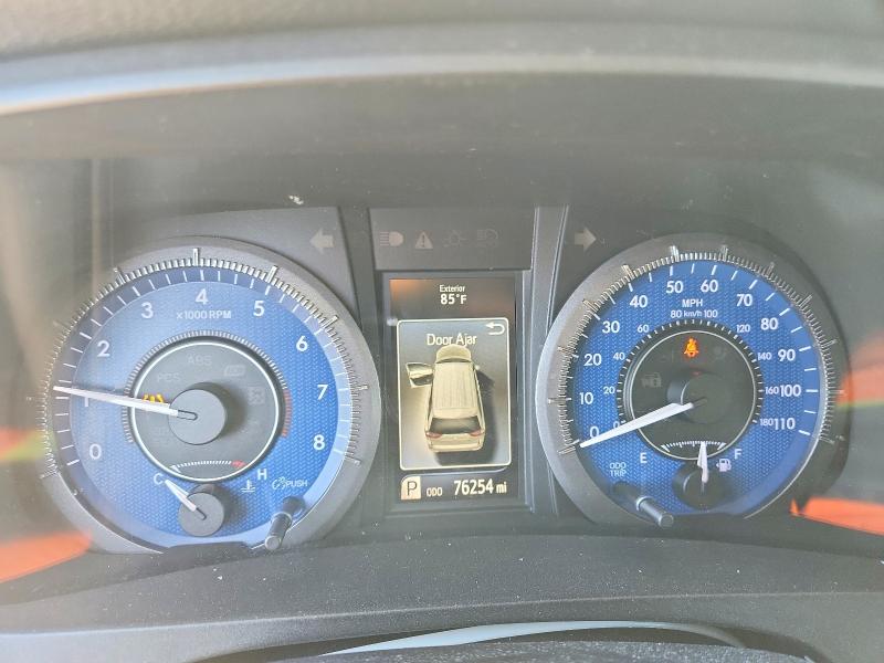 62697796 :رقم المزاد ، 5TDDZ3DC2HS157020 vin ، 2017 Toyota Sienna مزاد بيع