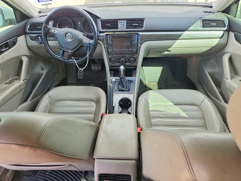 58940186 :رقم المزاد ، 1VWCT7A35HC062166 vin ، 2017 Volkswagen Passat مزاد بيع