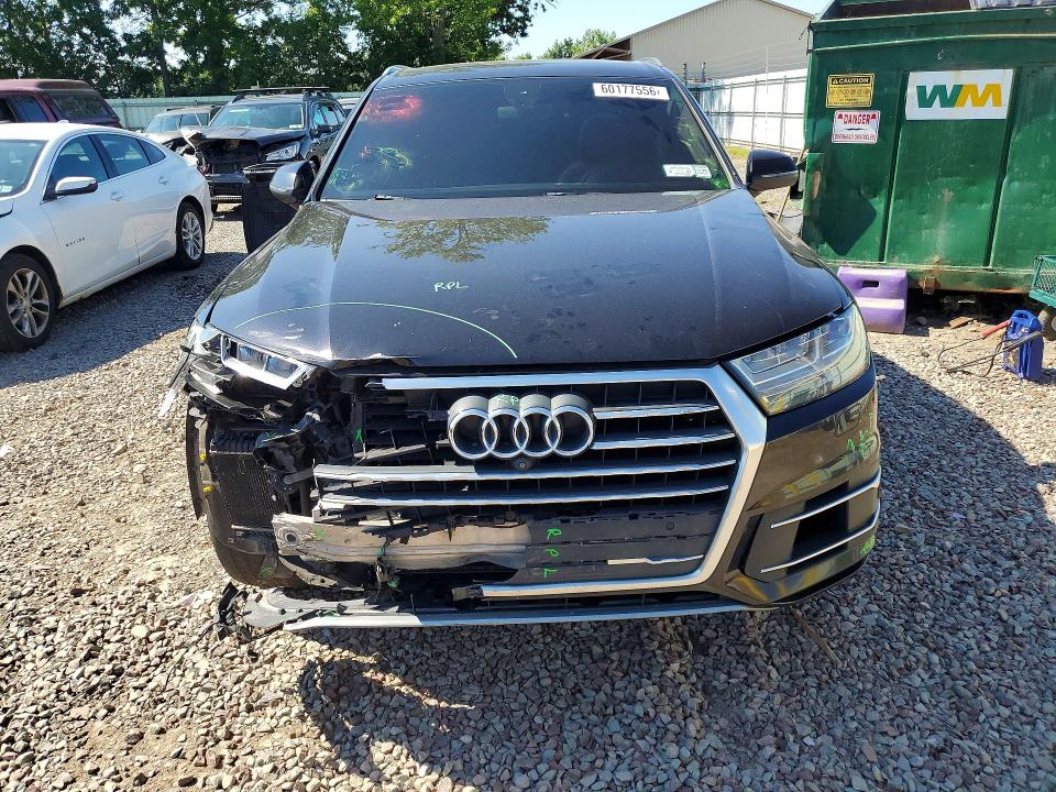 2017 Audi Q7 მანქანა იყიდება აუქციონზე, vin: WA1LAAF76HD007733, აუქციონის ნომერი: 60177556