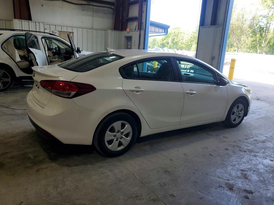 Aukcja sprzedaży 2018 Kia Forte, vin: 3KPFL4A72JE186203, numer aukcji: 61553846