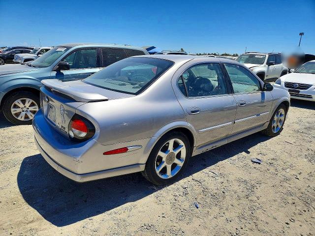 2001 Nissan Maxima მანქანა იყიდება აუქციონზე, vin: JN1CA31A21T107766, აუქციონის ნომერი: 60860616