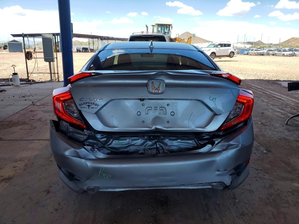 62341666 :رقم المزاد ، 19XFC2F71JE041277 vin ، 2018 Honda Civic مزاد بيع