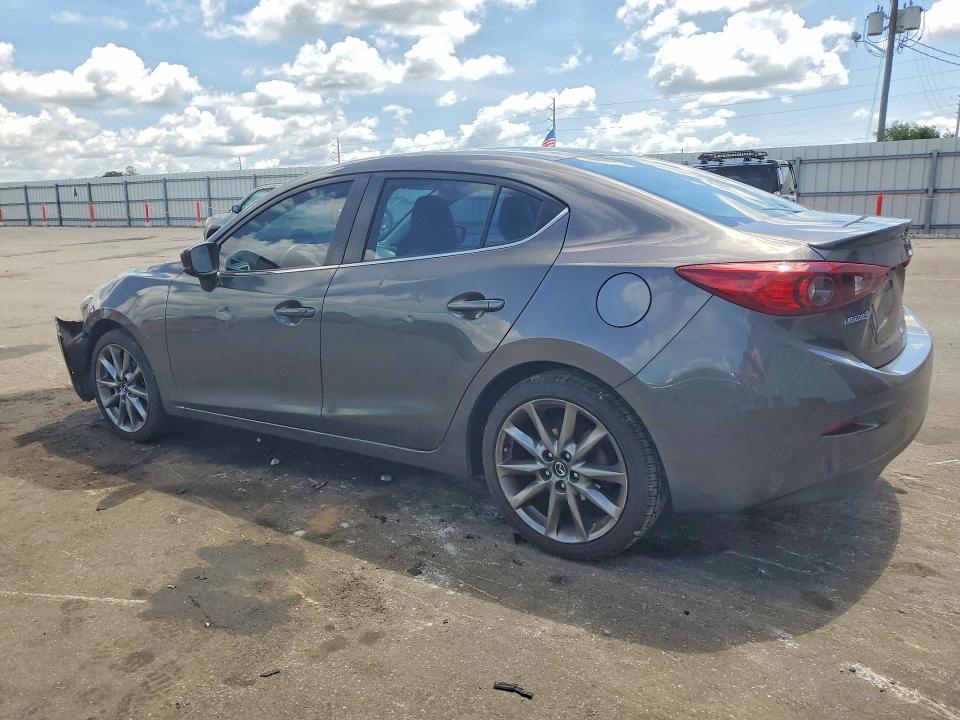 60263486 :رقم المزاد ، 3MZBN1V35JM197259 vin ، 2018 Mazda 3 مزاد بيع