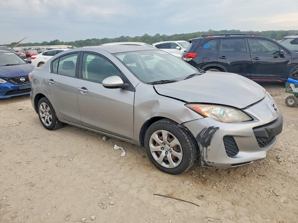 2013 Mazda 3 მანქანა იყიდება აუქციონზე, vin: JM1BL1U73D1826984, აუქციონის ნომერი: 63020696