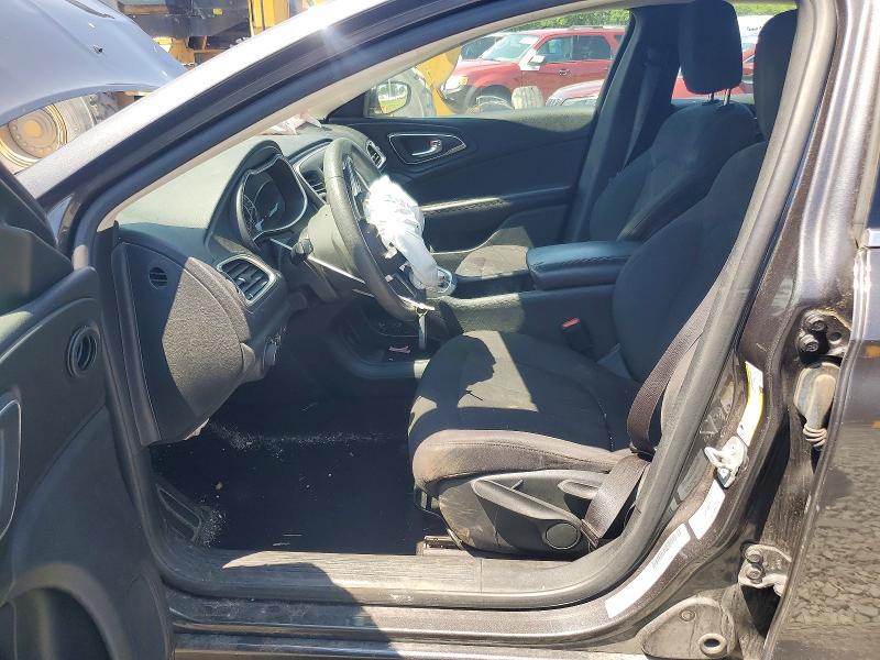 62270616 :رقم المزاد ، 1C3CCCAB4FN561680 vin ، 2015 Chrysler 200 مزاد بيع