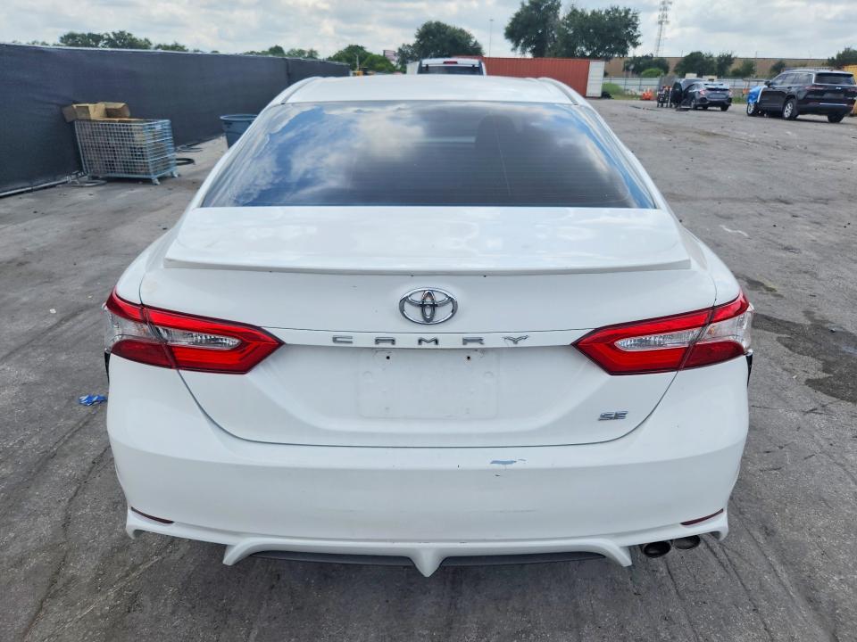 Продаж на аукціоні авто 2018 Toyota Camry, vin: 4T1B11HK0JU109310, номер лоту: 63218886