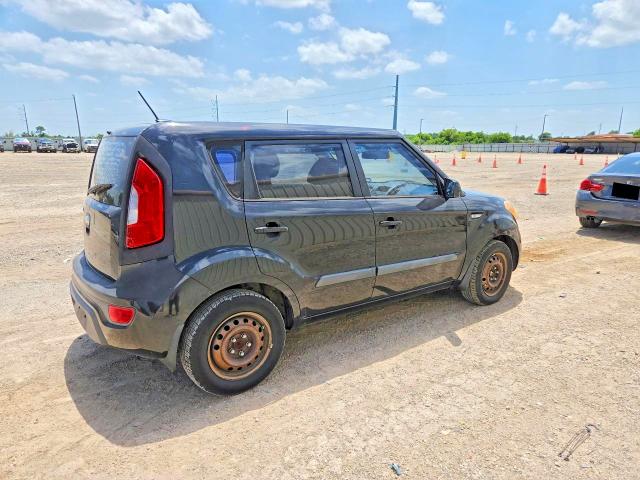 2013 Kia Soul მანქანა იყიდება აუქციონზე, vin: KNDJT2A55D7621345, აუქციონის ნომერი: 62528046