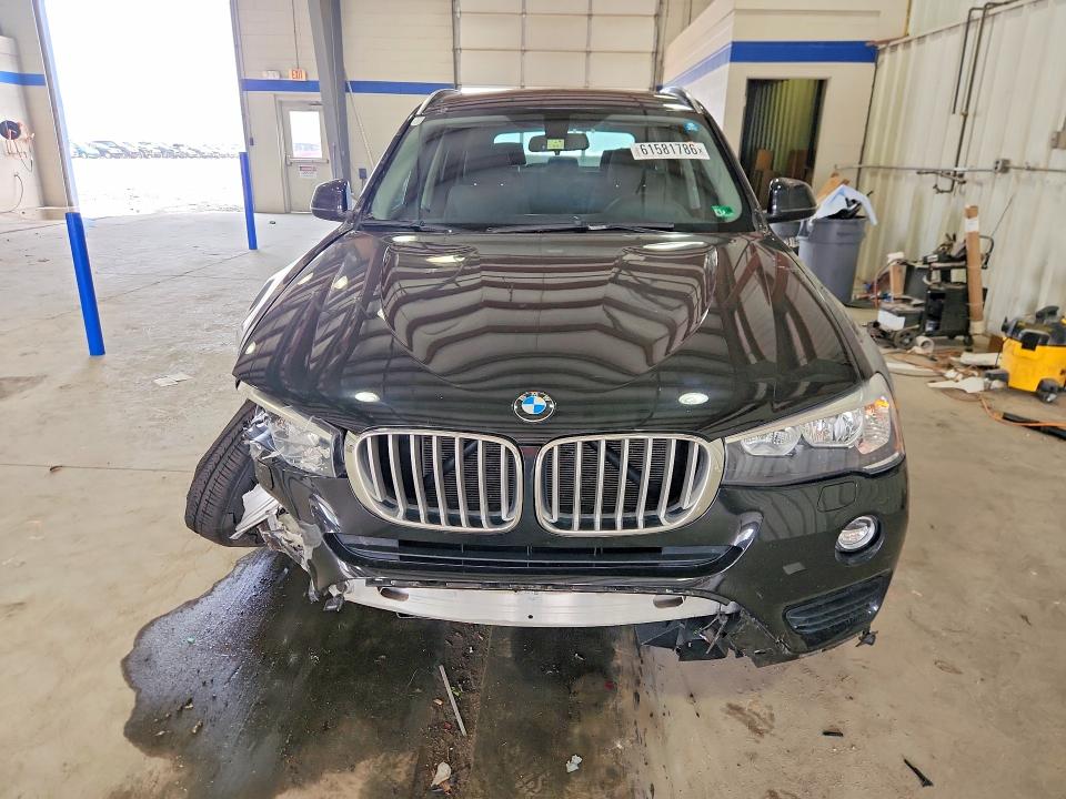 61581786 :رقم المزاد ، 5UXWX9C59F0D60511 vin ، 2015 Bmw X3 مزاد بيع