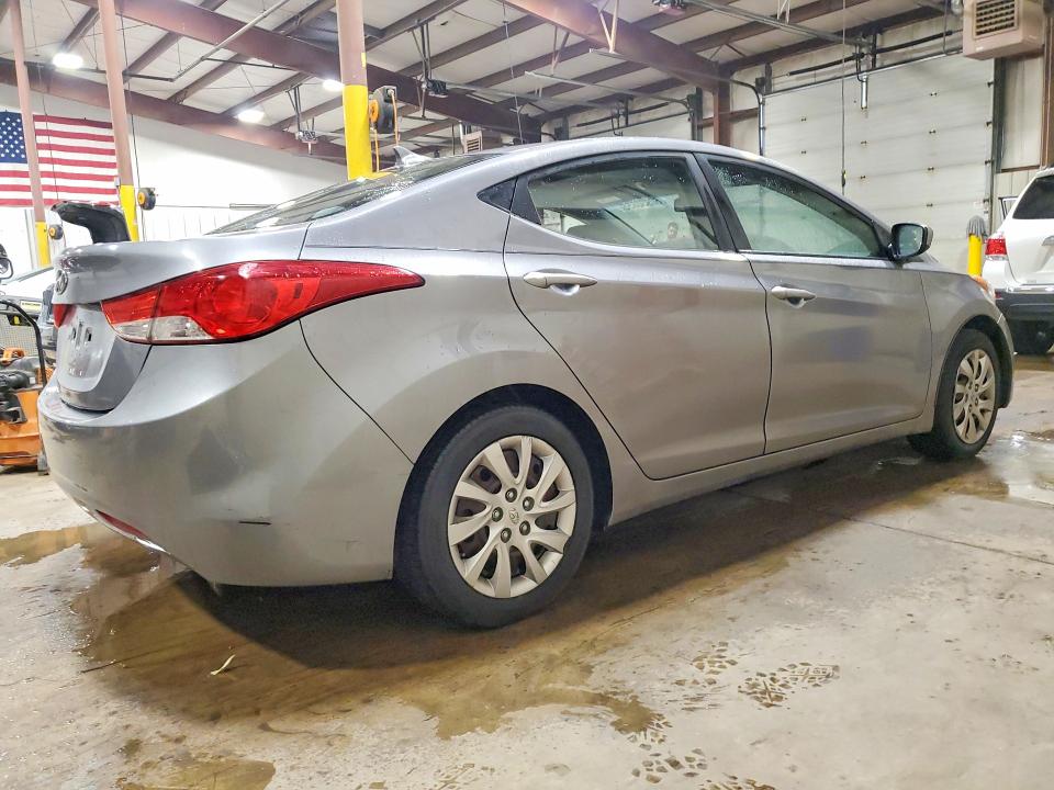 60930856 :رقم المزاد ، KMHDH4AE0DU485536 vin ، 2013 Hyundai Elantra مزاد بيع
