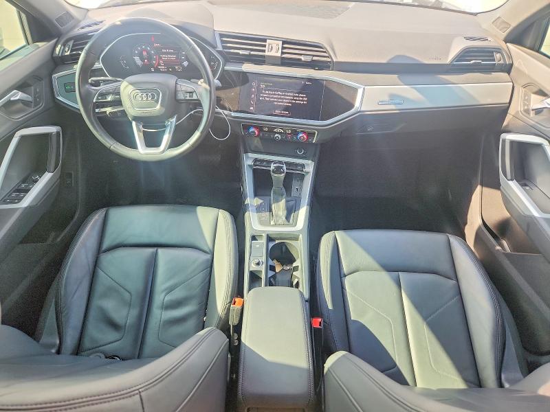 61635476 :رقم المزاد ، WA1DECF37M1045761 vin ، 2021 Audi Q3 مزاد بيع
