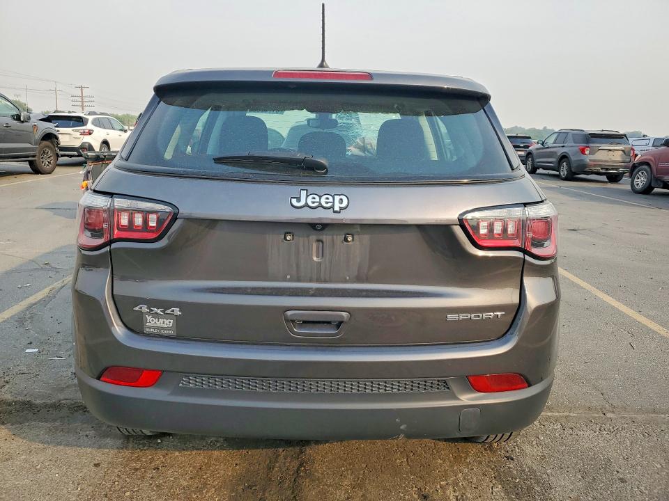 Продаж на аукціоні авто 2018 Jeep Compass, vin: 3C4NJDAB8JT415596, номер лоту: 61762056