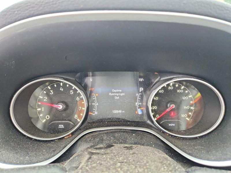 62598176 :رقم المزاد ، 3C4NJDBB6JT402022 vin ، 2018 Jeep Compass مزاد بيع