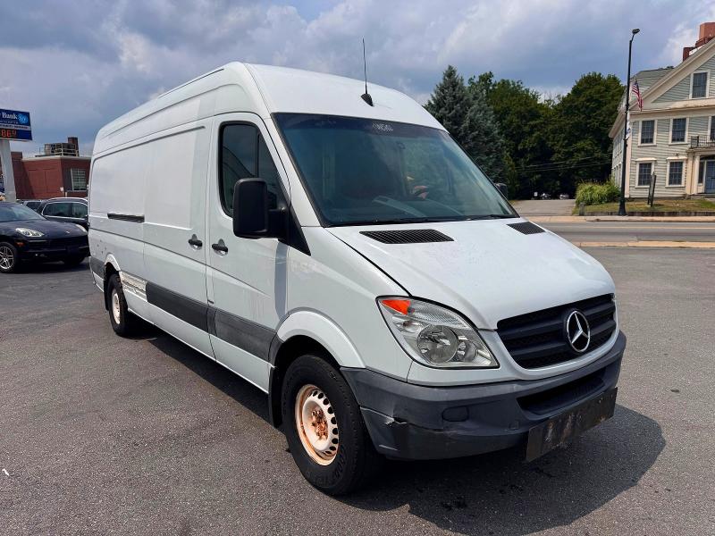 63203176 :رقم المزاد ، WD3PE8CB0B5576599 vin ، 2011 Mercedes-benz Sprinter مزاد بيع
