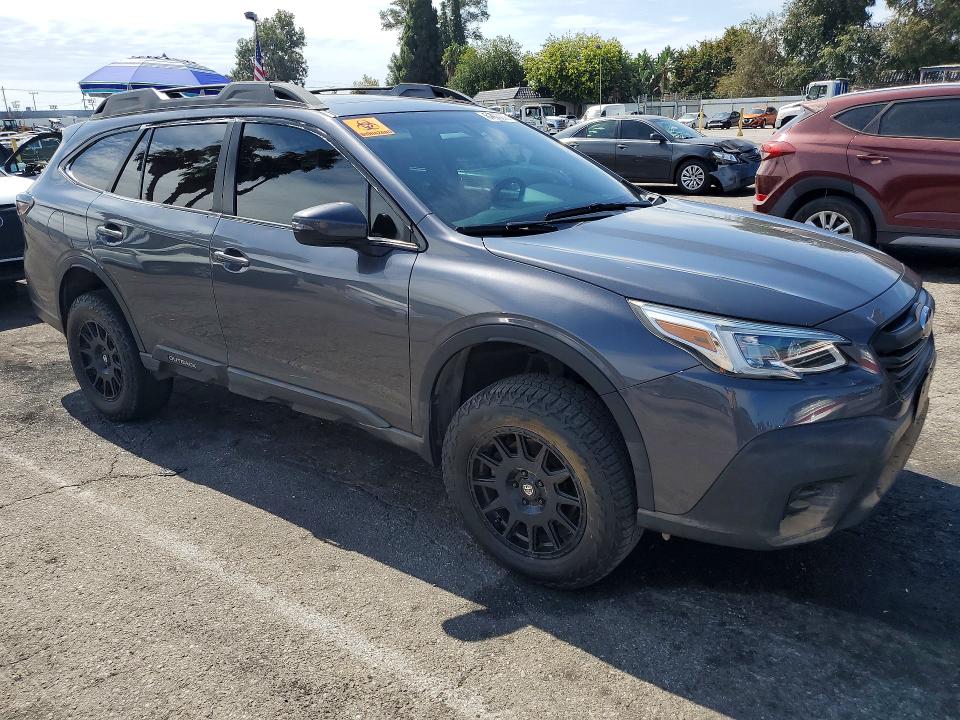 61933276 :رقم المزاد ، 4S4BTGND0L3130346 vin ، 2020 Subaru Outback مزاد بيع